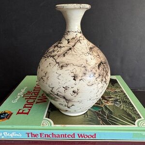 Vintage Signed raku horsehair black and white pottery vase with gorgeous shape.